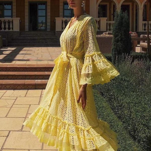 casual dresses summer dress personality hollow waist v-neck ruffle stitching yellow woman 2021, Black;gray
casual dresses summer dress personality hollow waist v-neck ruffle stitching yellow woman 2021, Black;gray