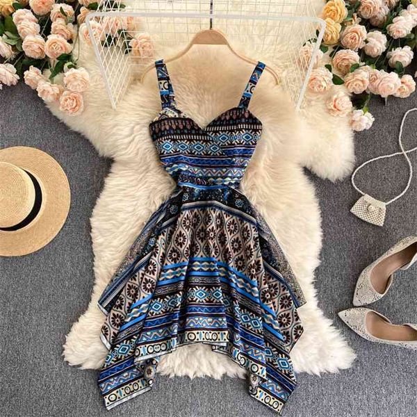 summer women elegant asymmetric beach dress high waist slim vintage bohemia floral print mini 210430, Black;gray
summer women elegant asymmetric beach dress high waist slim vintage bohemia floral print mini 210430, Black;gray