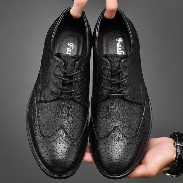 dress shoes 2021 business casual men's head leather breathable non slip block hollow, Black
dress shoes 2021 business casual men's head leather breathable non slip block hollow, Black