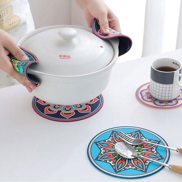 creative household heat-resistant round bowl mat silicone heat insulation pad waterproof non-slip anti-scald mats & pads
creative household heat-resistant round bowl mat silicone heat insulation pad waterproof non-slip anti-scald mats & pads