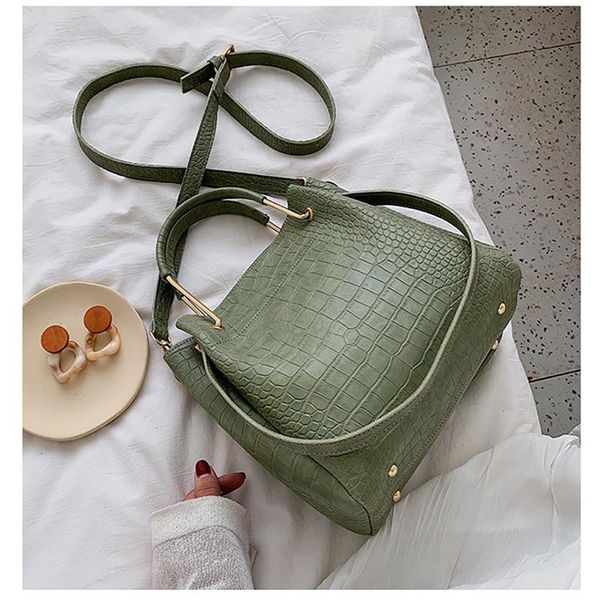 evening bags 2021 women's fashion handbags pu leather bucket alligator designer shoulder girls messenger
evening bags 2021 women's fashion handbags pu leather bucket alligator designer shoulder girls messenger