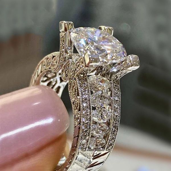 wedding rings design classic engagement ring women men personality charm round crystal luxury timeless jewelry, Slivery;golden
wedding rings design classic engagement ring women men personality charm round crystal luxury timeless jewelry, Slivery;golden