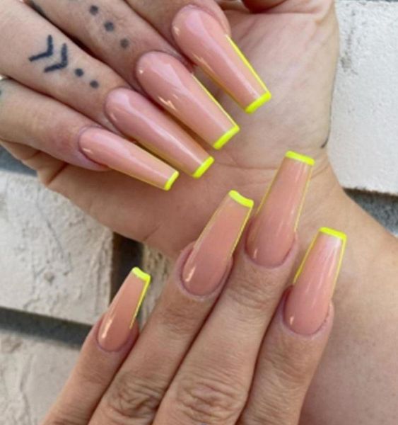 false nails 24pcs/box trapezoid fake with glue type long paragraph fashion manicure save time press on coffin dl, Red;gold
false nails 24pcs/box trapezoid fake with glue type long paragraph fashion manicure save time press on coffin dl, Red;gold