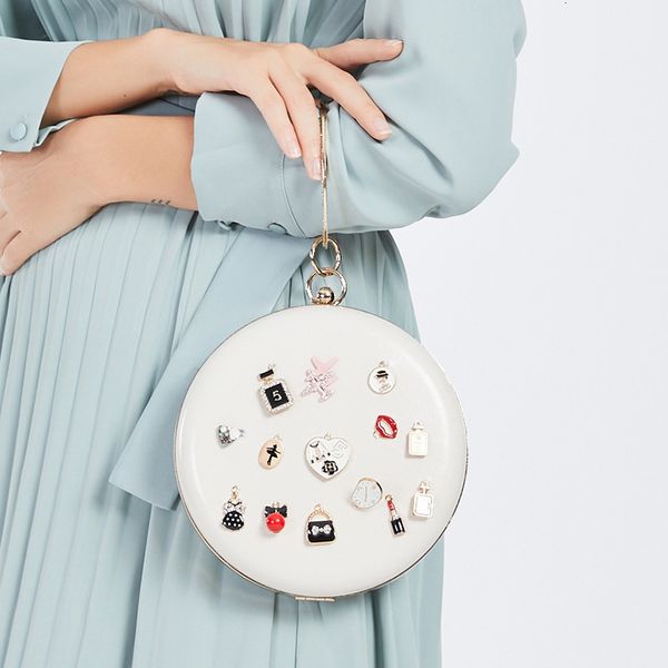 evening bags dinner clip trend women's portable one shoulder cross link chain women's box small round
evening bags dinner clip trend women's portable one shoulder cross link chain women's box small round