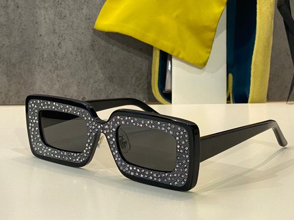 sunglasses for women summer style 0974 anti-ultraviolet retro plate square special belt drill full frame fashion eyeglasses random, White;black
sunglasses for women summer style 0974 anti-ultraviolet retro plate square special belt drill full frame fashion eyeglasses random, White;black