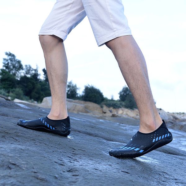 2021 for men women sport running shoes sandy beach fashion black blue red outdoor sneakers size 36-46 wy21-1786
2021 for men women sport running shoes sandy beach fashion black blue red outdoor sneakers size 36-46 wy21-1786