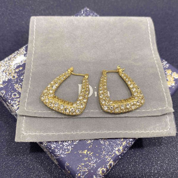 d family new letter cd earrings female anti allergy high version net red star jewelry, Golden
d family new letter cd earrings female anti allergy high version net red star jewelry, Golden