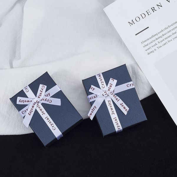 7 * 9cm jewelry ring earring box pendant necklace gift box, Golden;silver
7 * 9cm jewelry ring earring box pendant necklace gift box, Golden;silver