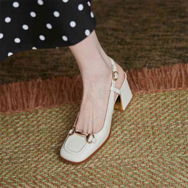 2021 sandals m family's same baotou women's leather net red metal buckle square thick heel shoes 4142 large high heel shoes fashio, Black
2021 sandals m family's same baotou women's leather net red metal buckle square thick heel shoes 4142 large high heel shoes fashio, Black