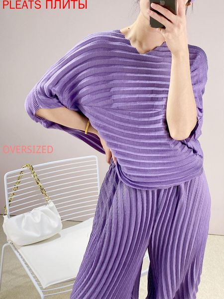 women's two piece pants miyake pleats suit summer niche design sense loose large size + harem two-piece female folds trousers set piece, White
women's two piece pants miyake pleats suit summer niche design sense loose large size + harem two-piece female folds trousers set piece, White