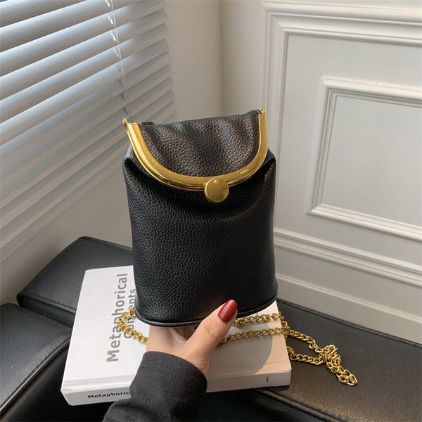 hangbags korean small bag women's 2021 fashion autumn chain messenger single shoulder bucket
hangbags korean small bag women's 2021 fashion autumn chain messenger single shoulder bucket