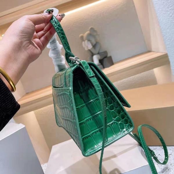 evening bags designer crocodile shoulder bag set for women hourglass crossbody ladies genuine leather female handle
evening bags designer crocodile shoulder bag set for women hourglass crossbody ladies genuine leather female handle