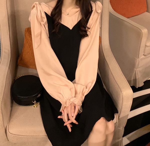 women's autumn 2021 v neck stitching dress women long sleeve bowknot bandage shouder dresses mori girl casual, Black;gray
women's autumn 2021 v neck stitching dress women long sleeve bowknot bandage shouder dresses mori girl casual, Black;gray