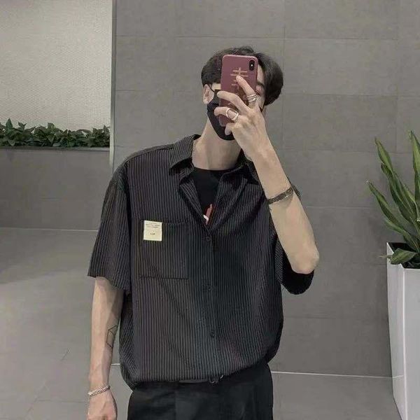 men's casual shirts 2021 summer fashion vertical stripe printing short sleeve black/khaki color lapel collar clothes size -3xl, White;black
men's casual shirts 2021 summer fashion vertical stripe printing short sleeve black/khaki color lapel collar clothes size -3xl, White;black