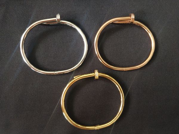 luxury snap jewelry silver nail charm bracelet bangles of titanium steel gold plated diamond love bracelets with original case, Golden;silver
luxury snap jewelry silver nail charm bracelet bangles of titanium steel gold plated diamond love bracelets with original case, Golden;silver