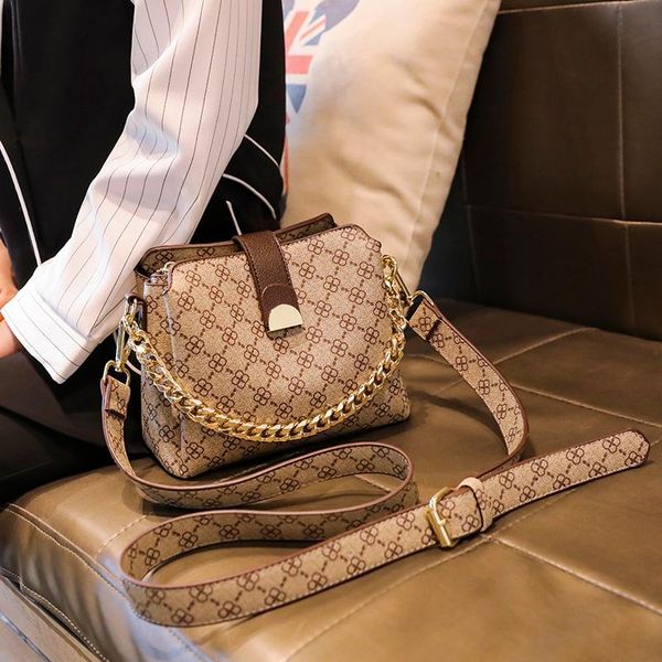 evening bags women trend 2021 clutch with handle leather shoulder crossbody plaid fashion luxury messenger for phone handbags
evening bags women trend 2021 clutch with handle leather shoulder crossbody plaid fashion luxury messenger for phone handbags