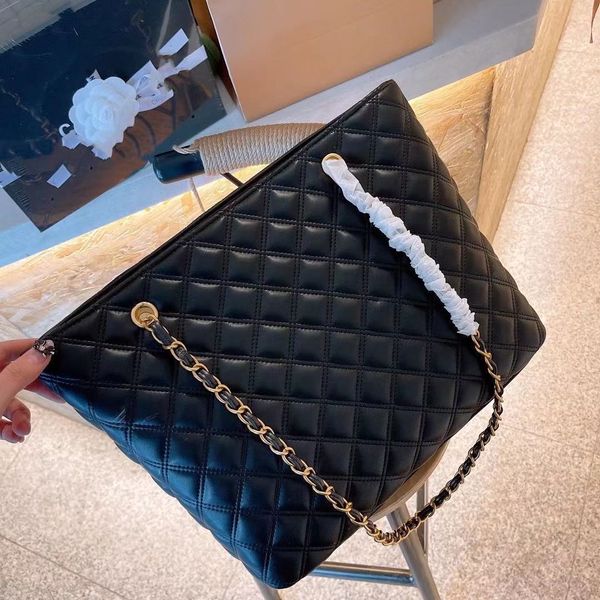 recreational style shopping bags restoring ancient ways is the high+ capacity of youth fashionable joker
recreational style shopping bags restoring ancient ways is the high+ capacity of youth fashionable joker