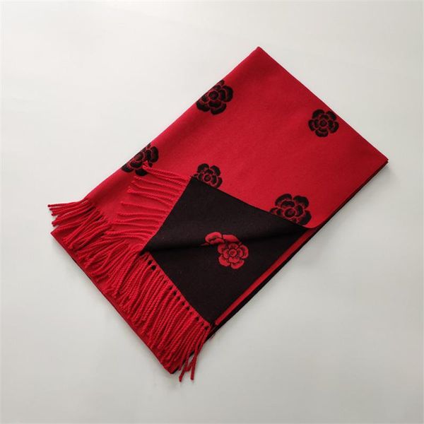 autumn winter cashmere shawls 2021 fashion floral print scarf for women warm tassel outdoor long scarves, Blue;gray
autumn winter cashmere shawls 2021 fashion floral print scarf for women warm tassel outdoor long scarves, Blue;gray