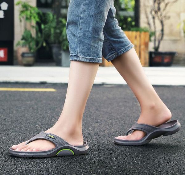 2021 summer tide men's characters dragning outdoor leisure and slip slippers soft end equity slippers, Black
2021 summer tide men's characters dragning outdoor leisure and slip slippers soft end equity slippers, Black