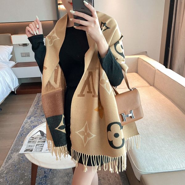 luxury designers tassels brand cashmere jacquard scarf for women flower knit scarves fashion letters classic scarfs lapel head shawl plaid h, Blue;gray
luxury designers tassels brand cashmere jacquard scarf for women flower knit scarves fashion letters classic scarfs lapel head shawl plaid h, Blue;gray