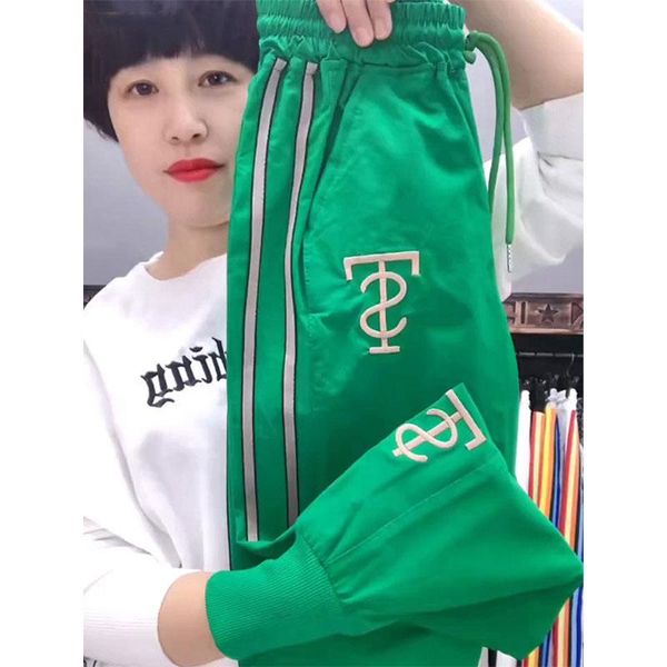 women's pants & capris summer korea fashion women elastic waist ankle-length loose letter embroidery casual sports harem plus size t17, Black;white
women's pants & capris summer korea fashion women elastic waist ankle-length loose letter embroidery casual sports harem plus size t17, Black;white