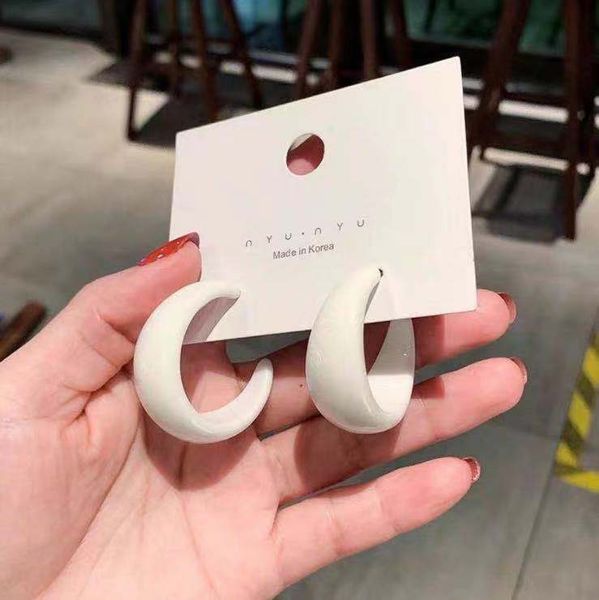 925 silver needle vintage harbour ring 2021 new tidy acrylic summer white extra c-shaped earrings, Golden
925 silver needle vintage harbour ring 2021 new tidy acrylic summer white extra c-shaped earrings, Golden
