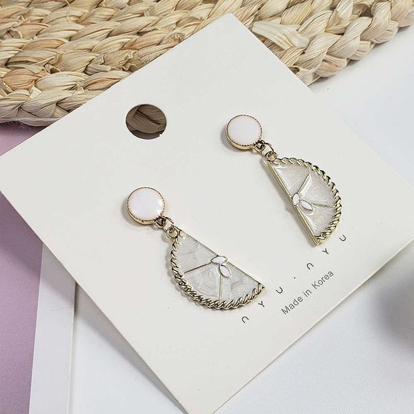 summer geometric south korea s925 tremella nail high-grade exaggerated female dongdamen earrings, Black
summer geometric south korea s925 tremella nail high-grade exaggerated female dongdamen earrings, Black