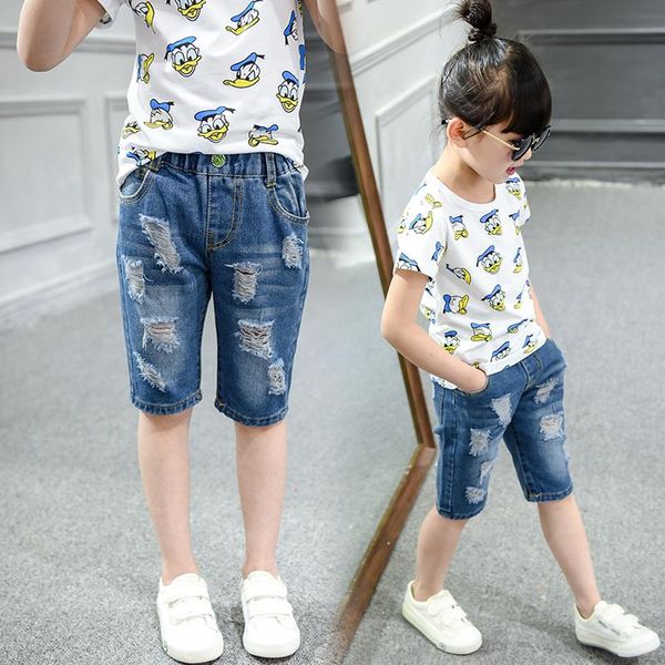 trousers 2021 children's summer clothing female child hole denim capris knee-length girls casual pants, Blue
trousers 2021 children's summer clothing female child hole denim capris knee-length girls casual pants, Blue