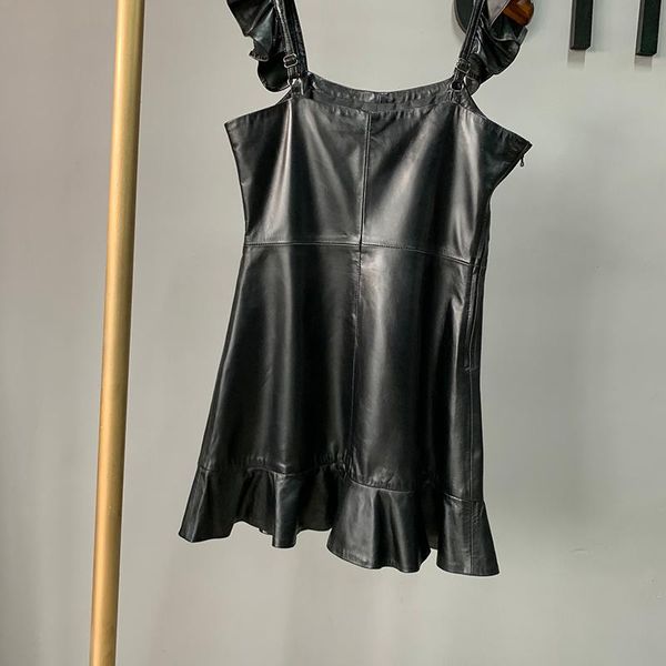casual dresses sweet women slim high waist sheepskin spaghetti strap dress autumn winter office lady genuine leather ruffle a-line short, Black;gray
casual dresses sweet women slim high waist sheepskin spaghetti strap dress autumn winter office lady genuine leather ruffle a-line short, Black;gray