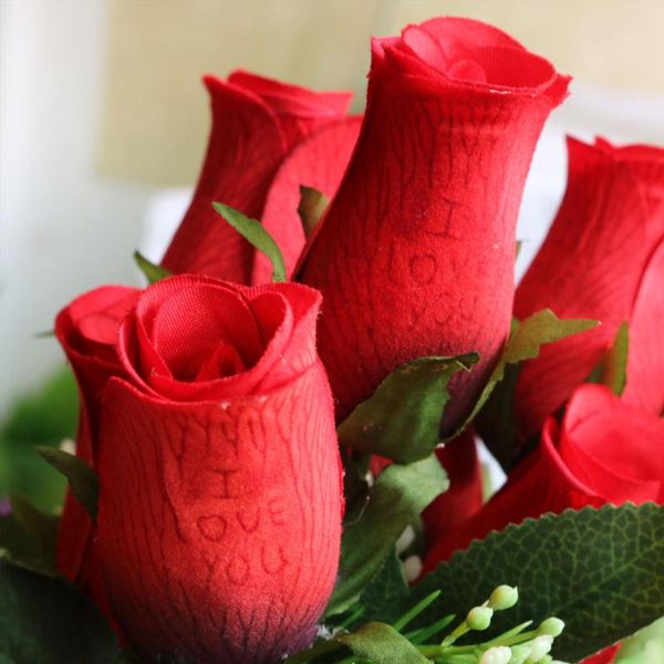 decorative flowers & wreaths 7heads flower artificial love rose bridal hand-holding wedding accessories bridesmaids mariage supplies home de
decorative flowers & wreaths 7heads flower artificial love rose bridal hand-holding wedding accessories bridesmaids mariage supplies home de