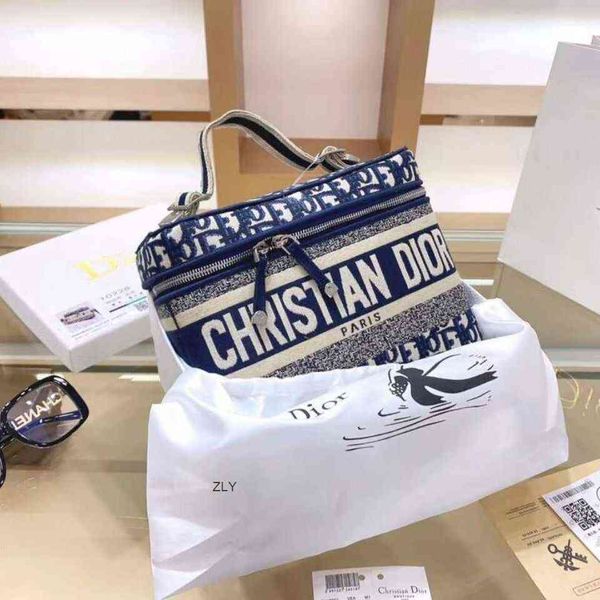 2021 new women's bag cosmetic hand net red star same embroidery fabric hand zly bags
2021 new women's bag cosmetic hand net red star same embroidery fabric hand zly bags