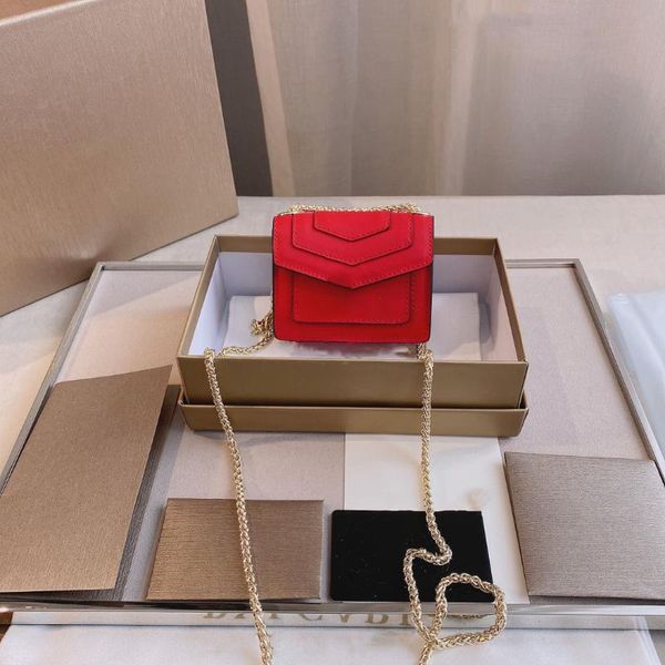 shoulder bags 2021 red envelope single diagonal chain package
shoulder bags 2021 red envelope single diagonal chain package