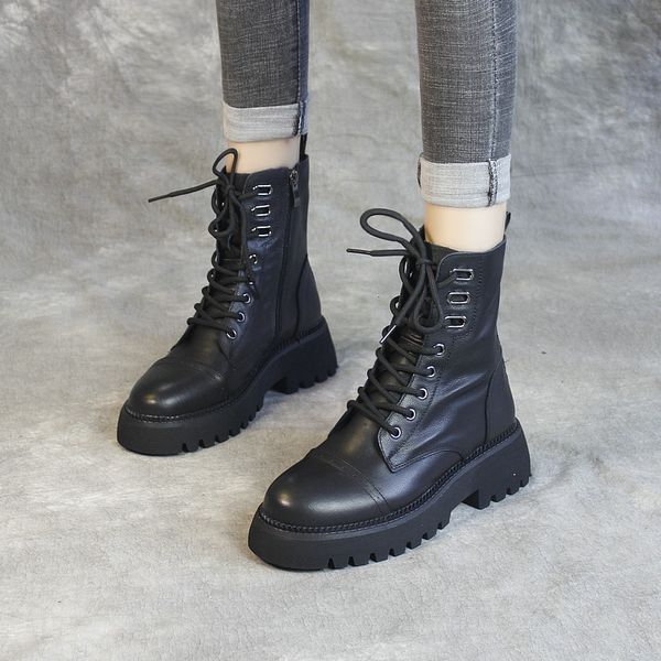 2021 genuine leather martin women's high thick heels, short boots, european version of motorcycle boots, Black
2021 genuine leather martin women's high thick heels, short boots, european version of motorcycle boots, Black