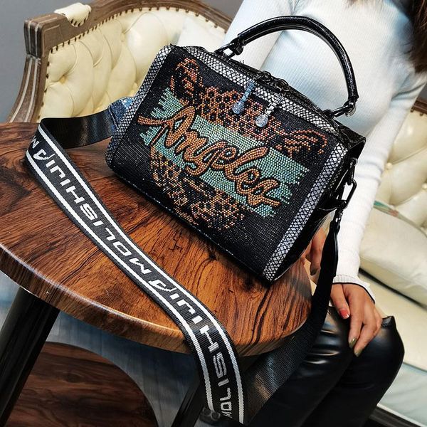 evening bags rhinestone women's handbag shining sequins crossbody for women fashion leopard head
evening bags rhinestone women's handbag shining sequins crossbody for women fashion leopard head