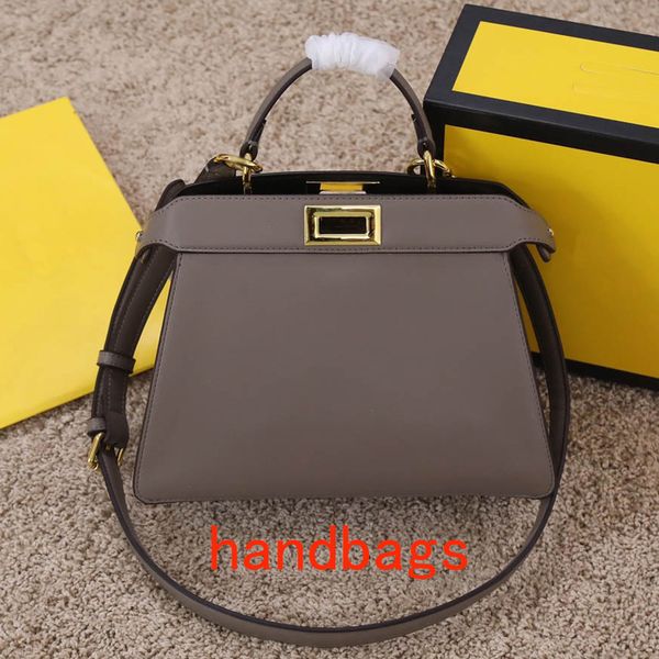 designer handbag women messenger bag golden metal letter shoulder strap leather material retro casual style design size
designer handbag women messenger bag golden metal letter shoulder strap leather material retro casual style design size
