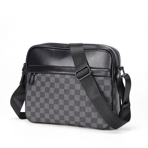 bag handbag fashion men's single shoulder horizontal lattice small outdoor street diagonal cross riding back backpack, Black;red
bag handbag fashion men's single shoulder horizontal lattice small outdoor street diagonal cross riding back backpack, Black;red