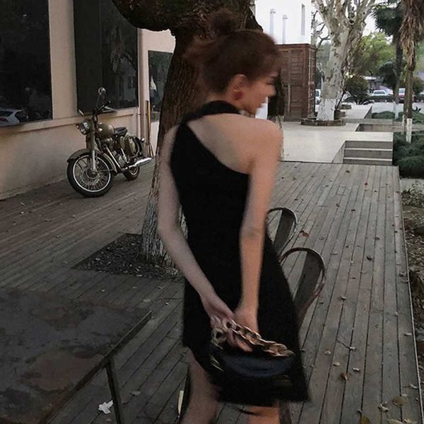 luxury evening dress 2021 date party small chic black hanging neck slim wrap hip, Black;gray
luxury evening dress 2021 date party small chic black hanging neck slim wrap hip, Black;gray