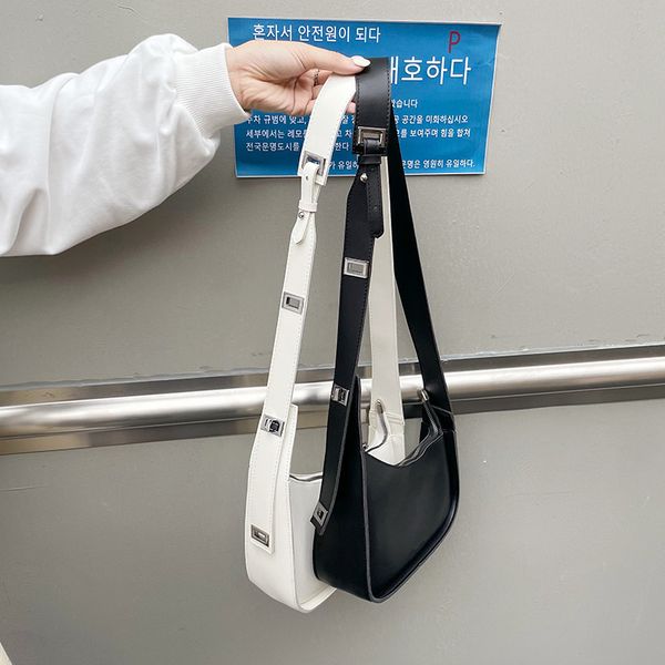 women's niche lock luxurys sfrench 2021 new fashion armpit versatile one shoulder handle stick bag
women's niche lock luxurys sfrench 2021 new fashion armpit versatile one shoulder handle stick bag