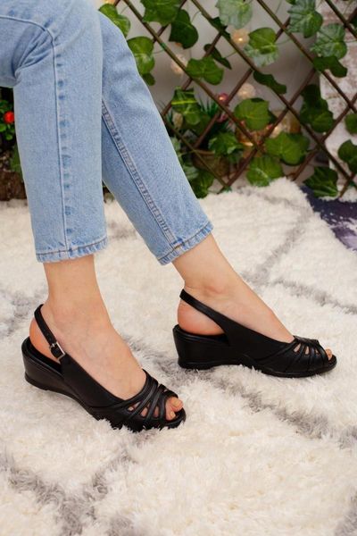 sandals women's black arched heels