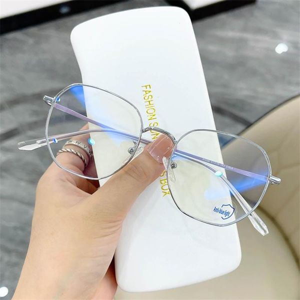 sunglasses fashion anti-blue eyeglasses women & men retro optical glasses alloy frame spectacles eyewear, White;black
sunglasses fashion anti-blue eyeglasses women & men retro optical glasses alloy frame spectacles eyewear, White;black