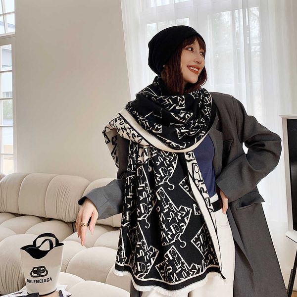 scarf 2021 live broadcast imitation cashmere shawl women's thickened warm letter double-sided jacquard scarf, Blue;gray
scarf 2021 live broadcast imitation cashmere shawl women's thickened warm letter double-sided jacquard scarf, Blue;gray