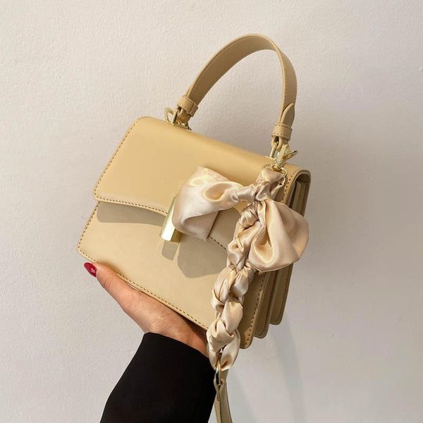 western style bag handbag the spring and summer 2021 fashion small shoulder inclined texture cross body
western style bag handbag the spring and summer 2021 fashion small shoulder inclined texture cross body