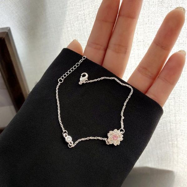 link, chain south korea fashion ins style flower with small and pure fresh temperament contracted hand catenary valentine's day gifts, Black
link, chain south korea fashion ins style flower with small and pure fresh temperament contracted hand catenary valentine's day gifts, Black