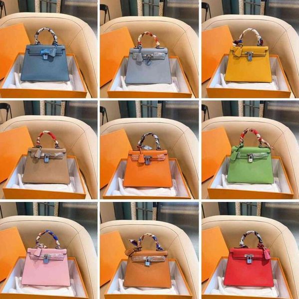 designers2021 luxury designer leather bags clutch fashion handbags women original brand gold silver buckle shoulder 30cm bag
designers2021 luxury designer leather bags clutch fashion handbags women original brand gold silver buckle shoulder 30cm bag