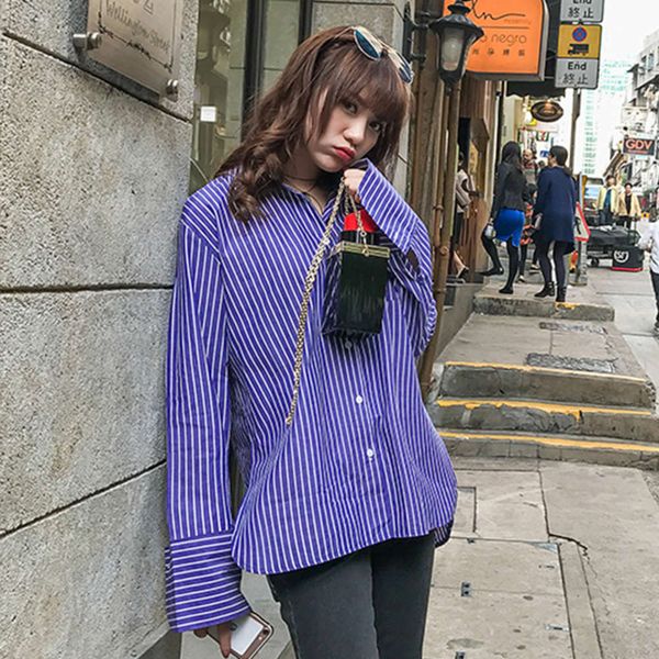 women's sweaters hoodies 2021 net red super fire long sleeve loose stripe cotton lapel shirt w82b, White;black
women's sweaters hoodies 2021 net red super fire long sleeve loose stripe cotton lapel shirt w82b, White;black