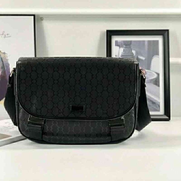 large-capacity handbagshandbag original single foreign trade new style men's g family one shoulder messenger bag fashion leisure postma
large-capacity handbagshandbag original single foreign trade new style men's g family one shoulder messenger bag fashion leisure postma