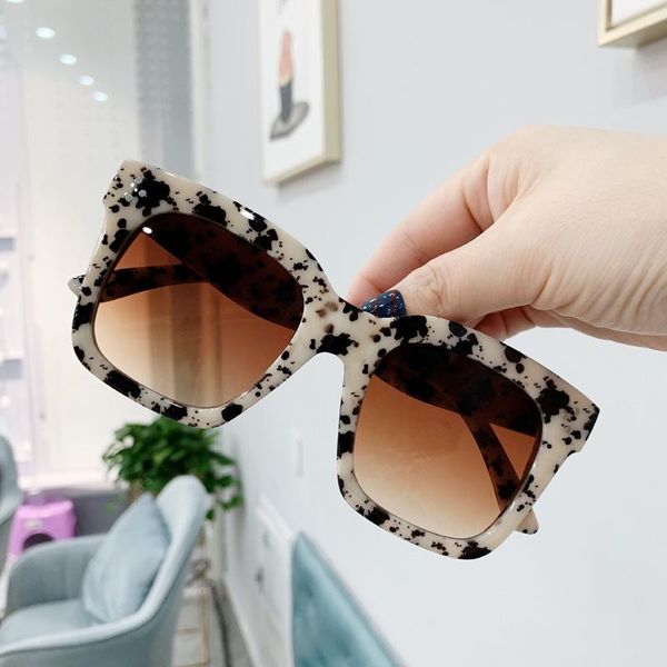 sunglasses luxury square women 2021 brand designer retro big frame sun glasses vintage gradient female oculos feminino uv400, White;black
sunglasses luxury square women 2021 brand designer retro big frame sun glasses vintage gradient female oculos feminino uv400, White;black