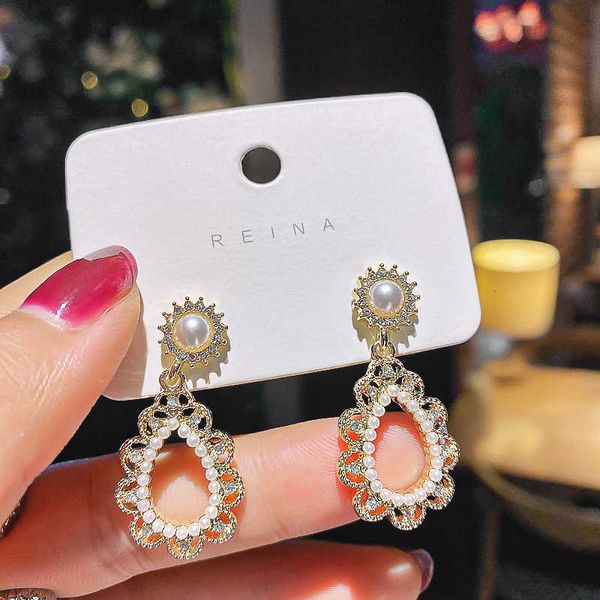 real gold electroplating 925 silver needle pearl earrings french court baroque earrings net red earrings female
real gold electroplating 925 silver needle pearl earrings french court baroque earrings net red earrings female