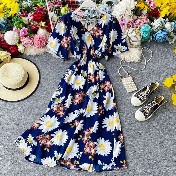 dresses floral print women summer v-neck backless chiffon pleated long female holiday beach vestido, Black;gray
dresses floral print women summer v-neck backless chiffon pleated long female holiday beach vestido, Black;gray