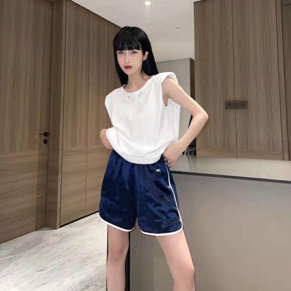 luxury design spring summer plug + embroidery split vinegar fiber shorts women's loose and breathable casual pants, White;black
luxury design spring summer plug + embroidery split vinegar fiber shorts women's loose and breathable casual pants, White;black
